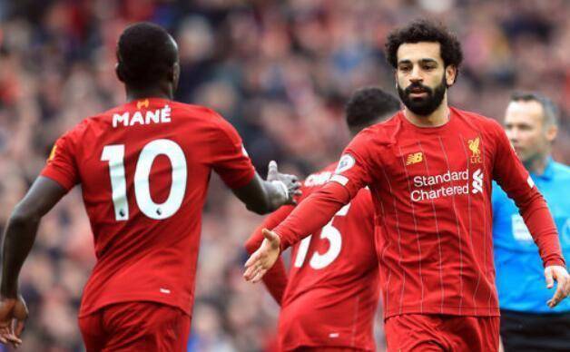  曼城女足创历史，首夺英超联赛冠军  