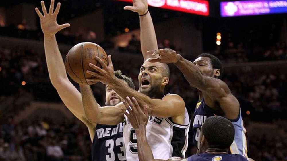  国王希尔德三分绝杀淘汰灰熊  